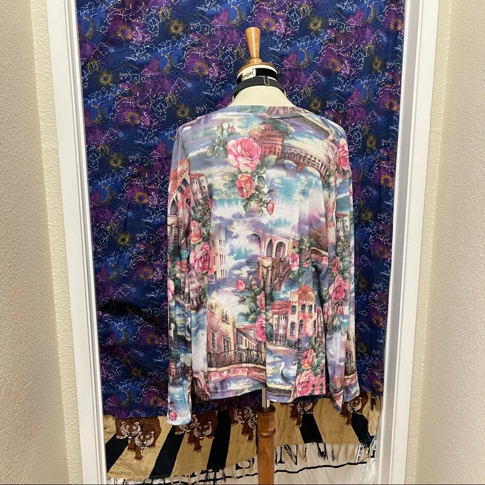 🌈 Lovely Vintage romantic roses top - Picture 8 of 11